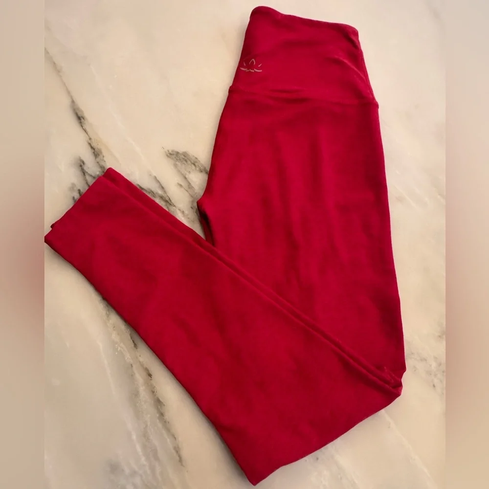 Beyond Yoga Spacedye Cherry Red Leggings XS - Picture 1 of 3